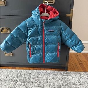 Patagonia baby Hi-Loft Down Sweater Hoody Teal and Coral Puffer Jacket